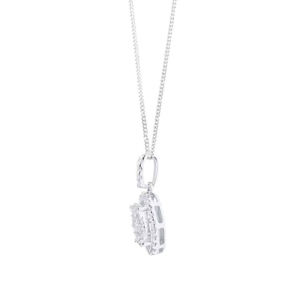 9ct White Gold 0.25ct Diamond Oval Cluster Pendant – Image 3