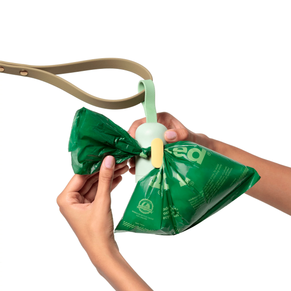 Earth Rated Poop Bags Dispenser with 15 bags – Image 4